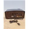 Image 4 : VINTAGE PHILCO RADIO