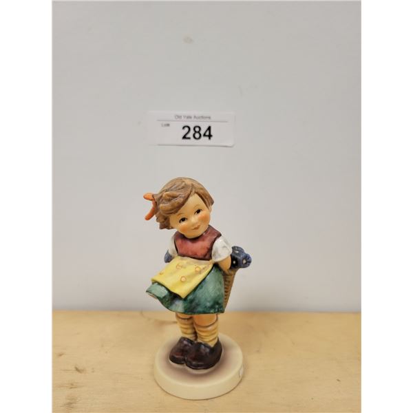 VINTAGE "BASHFUL!" HUMMEL FIGURINE