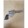 Image 2 : VINTAGE WILD BILL HICKOK METAL CAP GUN & HOLSTER