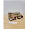 Image 2 : FIRST GEAR INTERNATIONAL 4400 DIE CAST EMERGENCY RESPONSE TRUCK
