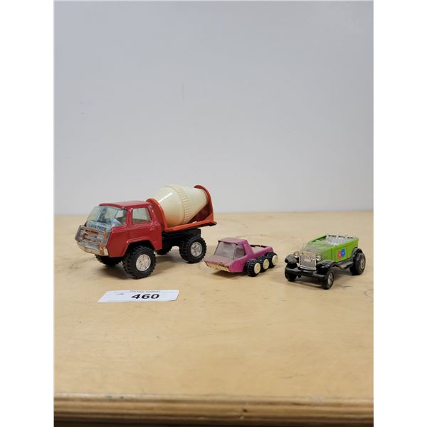 THREE VINTAGE TIN TOYS