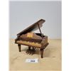 Image 1 : VINTAGE WOOD GRAND PIANO MUSIC BOX IN WORKING CONDITION