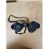 Image 2 : VINTAGE BUSHNELL SPORTVIEW 7 X 50 BINOCULARS W/LEATHER CASE
