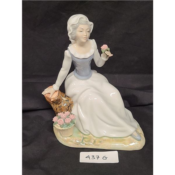 LARGE FLOWER LADY FIGURINE BY TENGRA