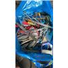 Image 9 : BAG OF TOOLS, HAND TOOLS, SOCKET SET