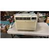 Image 1 : 7800 BTU WINDOW MOUNT AIR CONDITIONER