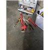 Image 2 : TRAY AND PAIL OF HAND TOOLS AND SHOP SUPPLIES