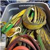 Image 2 : LARGE TOTE OF LOAD STRAPS AND SAFETY LINE