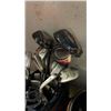 Image 8 : 2 GOLF BAGS WITH RH GOLF CLUBS