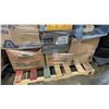 Image 2 : PALLET OF ESTATE GOODS
