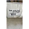 Image 2 : 12 NEW 500ML BOTTLES OF TCUT COLORFAST RED CAR POLISH