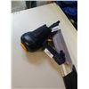 Image 2 : MASTERCRAFT NEUMATIC NAILER WORKING