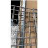 Image 2 : 4 PANELS OF 7FT GRIDWALL