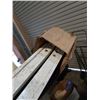 Image 8 : 2 BIFOLD DOORS - 6 FOOT TALL METAL AND 90 INCH TALL MIRROR DOORS