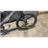 Image 4 : DIAMOND BACK BMX BIKE
