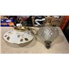 Image 1 : FLYING SAUCER LAMP AND HANGING GLASS LAMP