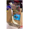 Image 2 : SNORLAX VMAX GIANT POKEMON CARD, MINECRAFT PAPER CRAFT SET, GROW DINOSAUR, MINI HOCKEY STICK AND KID