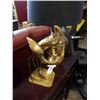 Image 3 : PAIR OF BRASS LAMPS AND BRASS BIRD FIGURES