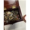 Image 8 : 2 JEWELRY BOXES WITH CONTENTS