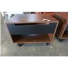 Image 2 : PAIR OF NEXERA NIGHTSTANDS