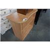 Image 3 : MAPLE FINISH SHELF AND DECORATIVE BOX