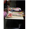 Image 1 : LOT OF SPORTS PENNANTS