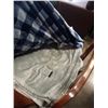 Image 2 : 2 BROOKSTONE  HEATED BLANKETS 50" X 60" BOTH WORKING ONE CORD