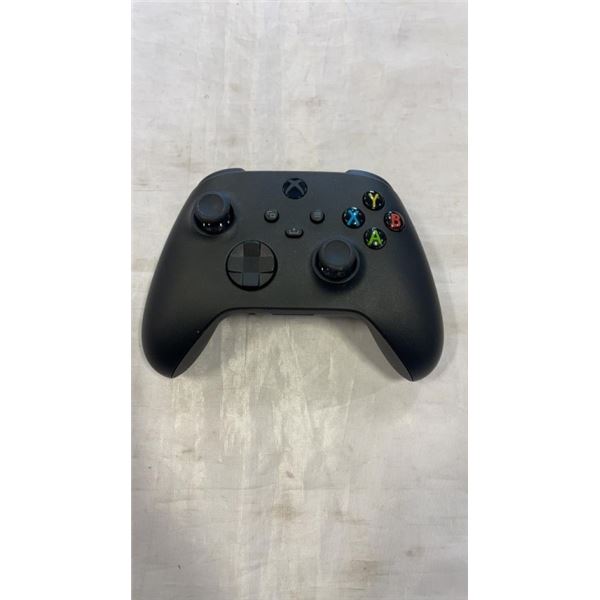XBOX ONE BLACK WIRELESS CONTROLLER - TESTED WORKING
