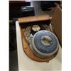 Image 2 : LIDDED POTTERY DISH, WICKER MIRROR, DRESSER DISH, BOSCH COFFEE MAKER