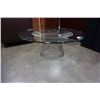 Image 1 : ROUND METAL BASE GLASSTOP COFFEE TABLE