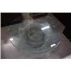 Image 2 : ROUND METAL BASE GLASSTOP COFFEE TABLE