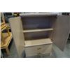 Image 2 : WILD ROSE WARDROBE