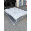 Image 1 : AS NEW QUEENSIZE BEAUTYREST BLACK ADVANCE VEST HYBRID MEMORY FOAM MATTRESS - RETAIL $2299
