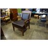 Image 1 : WOOD FRAMED CHAIR