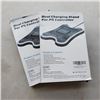 Image 3 : 2 NEW PLAYSTATION 5 CONTROLLER DUAL CHARGING STANDS