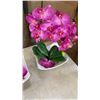 Image 2 : 2 NEW ARTIFICIAL ORCHIDS AND 9 NEW ZODIAC MUGS