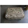 Image 2 : UPHOLSTERED OTTOMAN WITH STORAGE