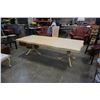 Image 8 : QUEEN ANNE STYLE DOUBLE PEDESTAL DINING TABLE W/ 6 RATTAN BACK CHAIRS