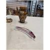 Image 2 : LOT OF ART GLASS CUPS AND INSPIRATIONAL DECOR
