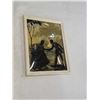 Image 2 : 2 REVERSE SILHOUETTE ON BOWED GLASS