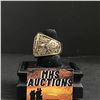 Image 3 : NOTRE DAME FIGHTING IRISH 1964 "ROCKNE" NATIONAL CHAMPIONSHIP REPLICA RING (ref1016)