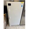 Image 1 : Kenmore Stand Up Freezer with digital control in front - White - Working Condition