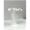 Image 22 : Fenton Hobnail Milk Glass - 6 pieces - Excellent Condition - Basket, bowls & vases