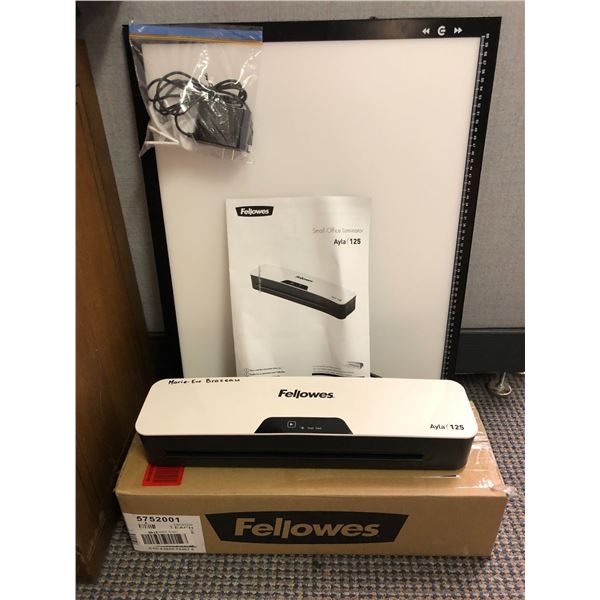 Fellows Small Office laminator AYLA 125 and Lightboard