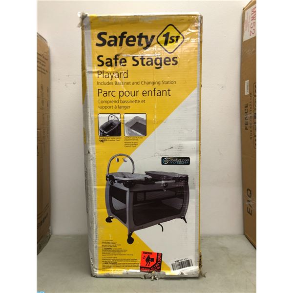 Safety 1st Playard includes Bassinet and Change Station