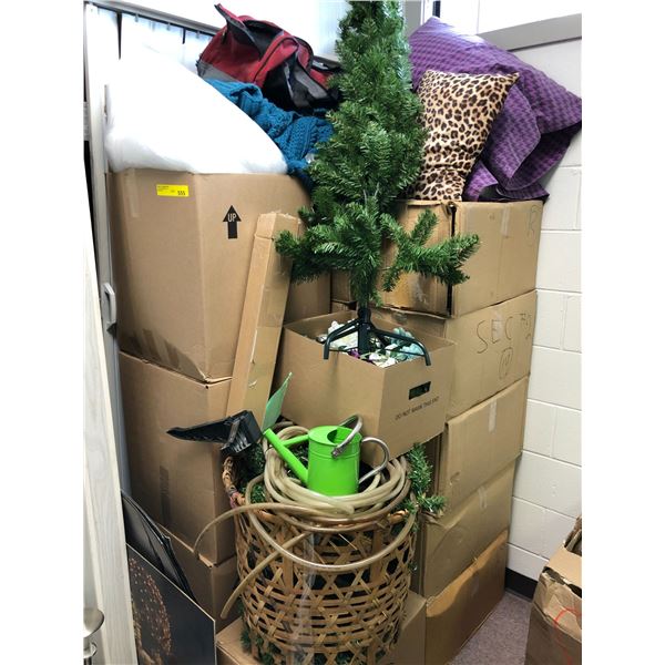 Group Lot of Miscellaneous Household Items - Including Christmas Trees, Pillows, Tote Bags, Baskets,