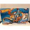 Image 2 : Group of Two Hot Wheels Action Sky Crash Tower Playsets