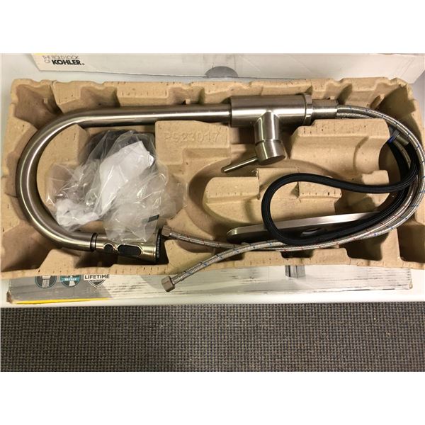 American Standard Stainless Steel Fiarbury 2S - Pull Down Kitchen Faucet