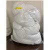 Image 2 : Group of Six Hotel Quality Pillows - Standard Size