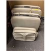 Image 1 : Group of Vintage Cream Coloured Samsonite Luggage - 3 pieces in great condition